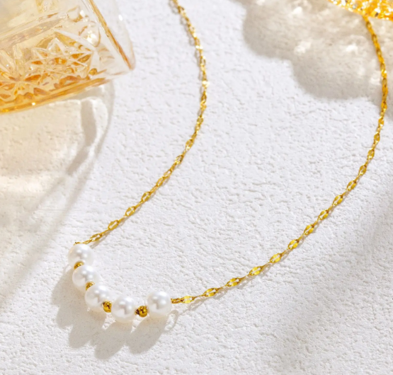 18K Gold Plated Pearl Pendant Necklace for Women, Titanium Steel Chain, 5 Pearls