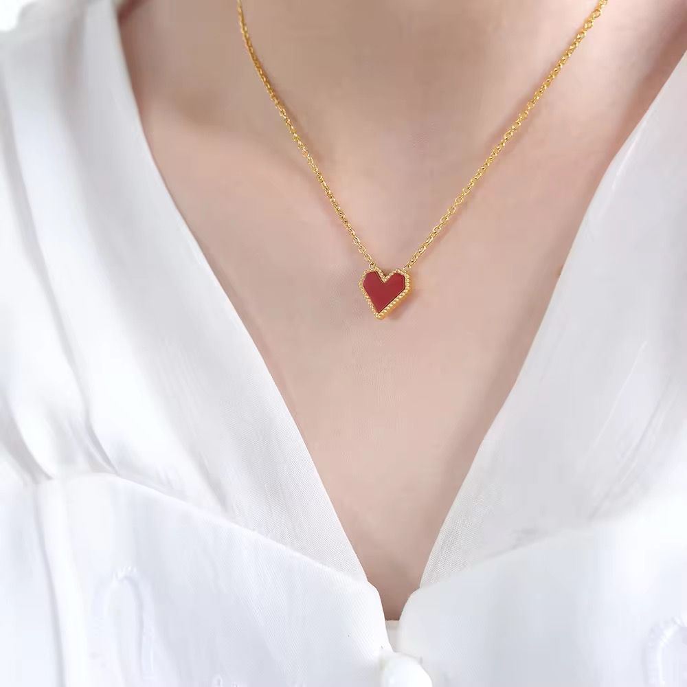 Elegant 18K Gold-Plated Heart Pendant Necklace