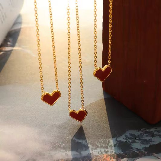 Elegant 18K Gold-Plated Heart Pendant Necklace