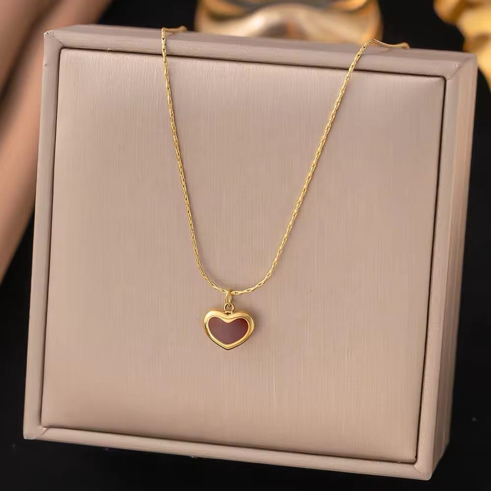 Elegant Heart Pendant Necklace – Waterproof, Durable & Perfect for Gifting. Mothers Day Gift.