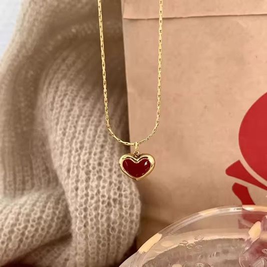 Elegant Heart Pendant Necklace